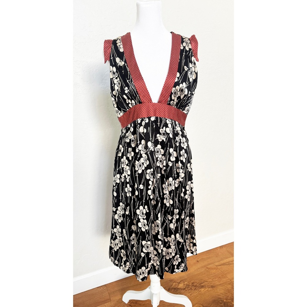 BEBE‎ Black Floral V Neck A Line Knee Length Dress Women Size M Red Polka Dot